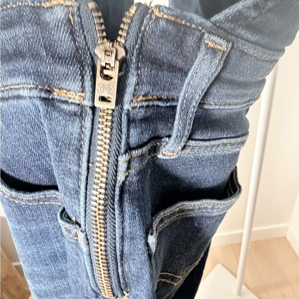 Levi’s Denim Skinny Blue Jean Overalls Size 24 Like New - Picture 6 of 8
